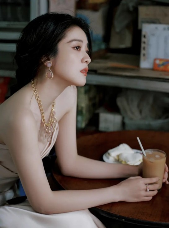 壹同制作凭《唐探1900》斩获中国电影十佳制片人荣誉 工业化布局为行业注入动力