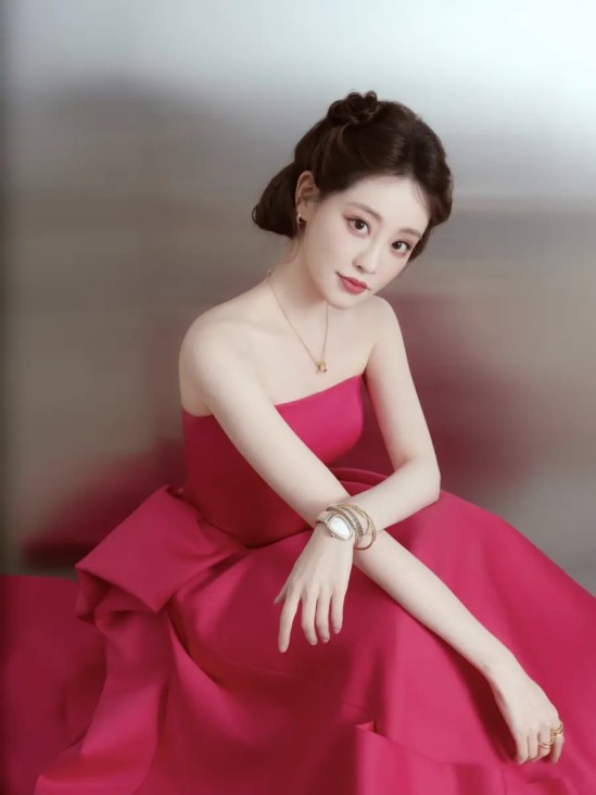 《金瓶梅》杨思敏版：情色外衣下的女性悲歌，为何30年后仍让人心颤？