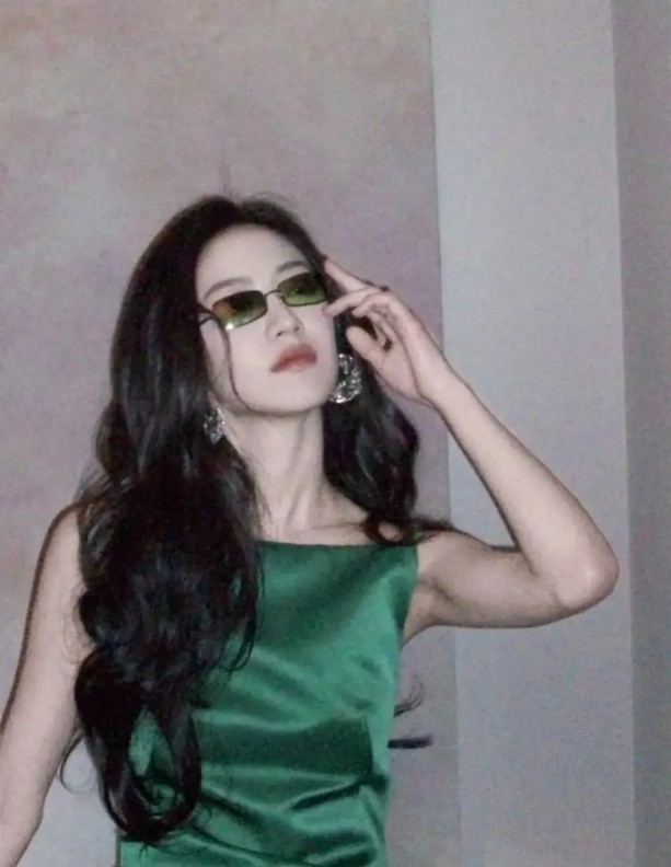 “悉尼妹”广告翻车，我们进入了立场营销的时代？